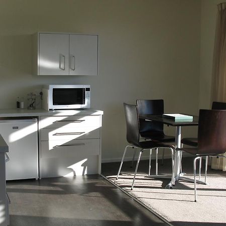 Pegasus Gateway Motels & Apartments Rangiora Exterior photo