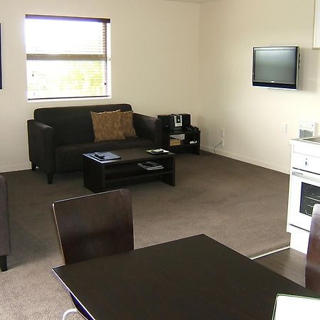 Pegasus Gateway Motels & Apartments Rangiora Exterior photo