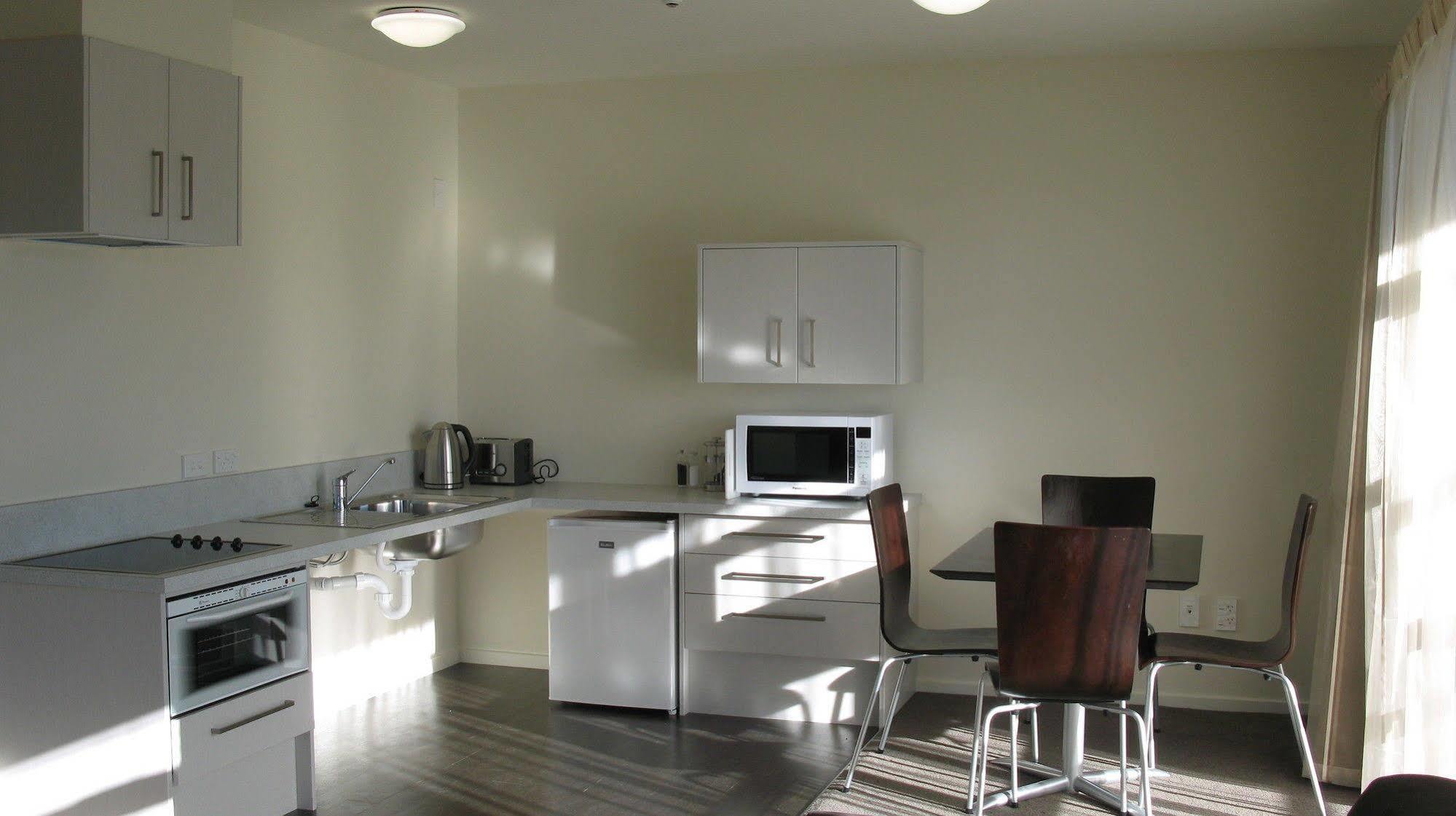 Pegasus Gateway Motels & Apartments Rangiora Exterior photo